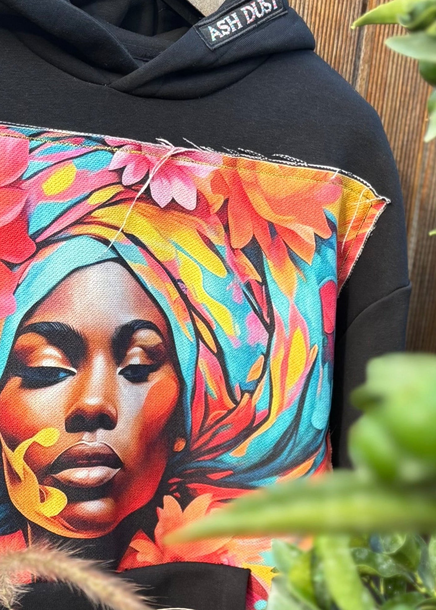 Felpa Nera Over Crop - Viso Donna Artigianale Unica