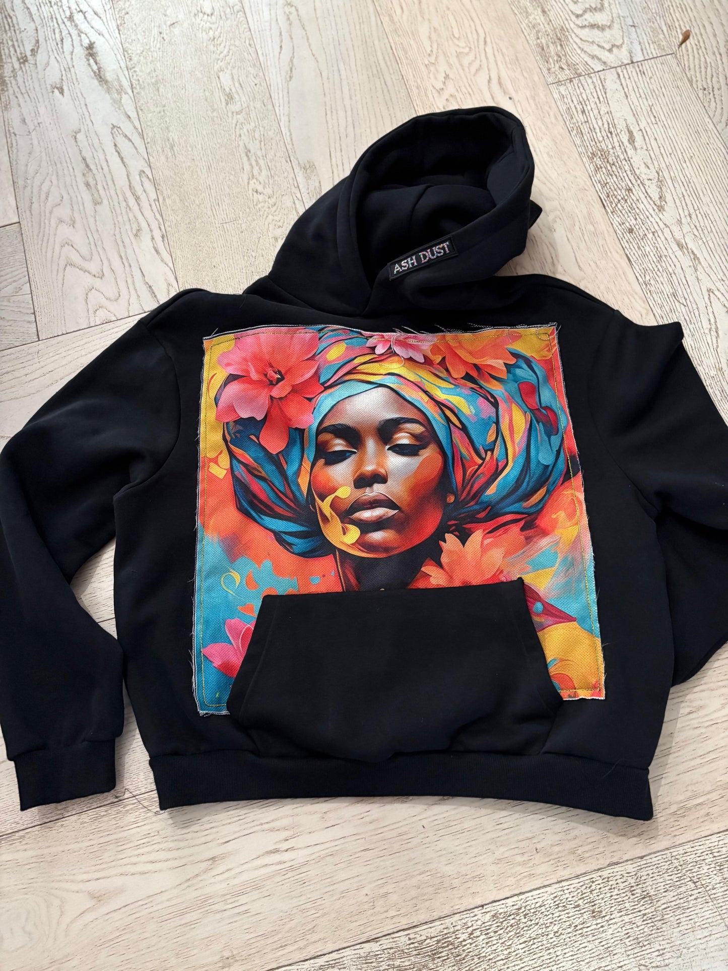 Felpa Crop Nera Premium - Essential Streetwear