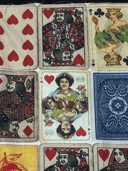 Maglietta Nera Cotone 100% - Grafica Carte da Gioco Vintage