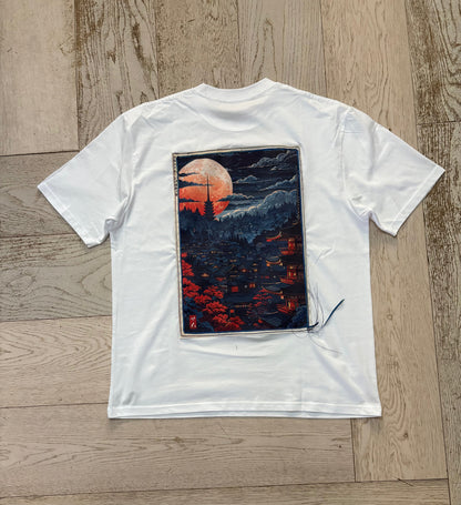 Kyoto Blood Moon — T-Shirt Grafica Ukiyo-e