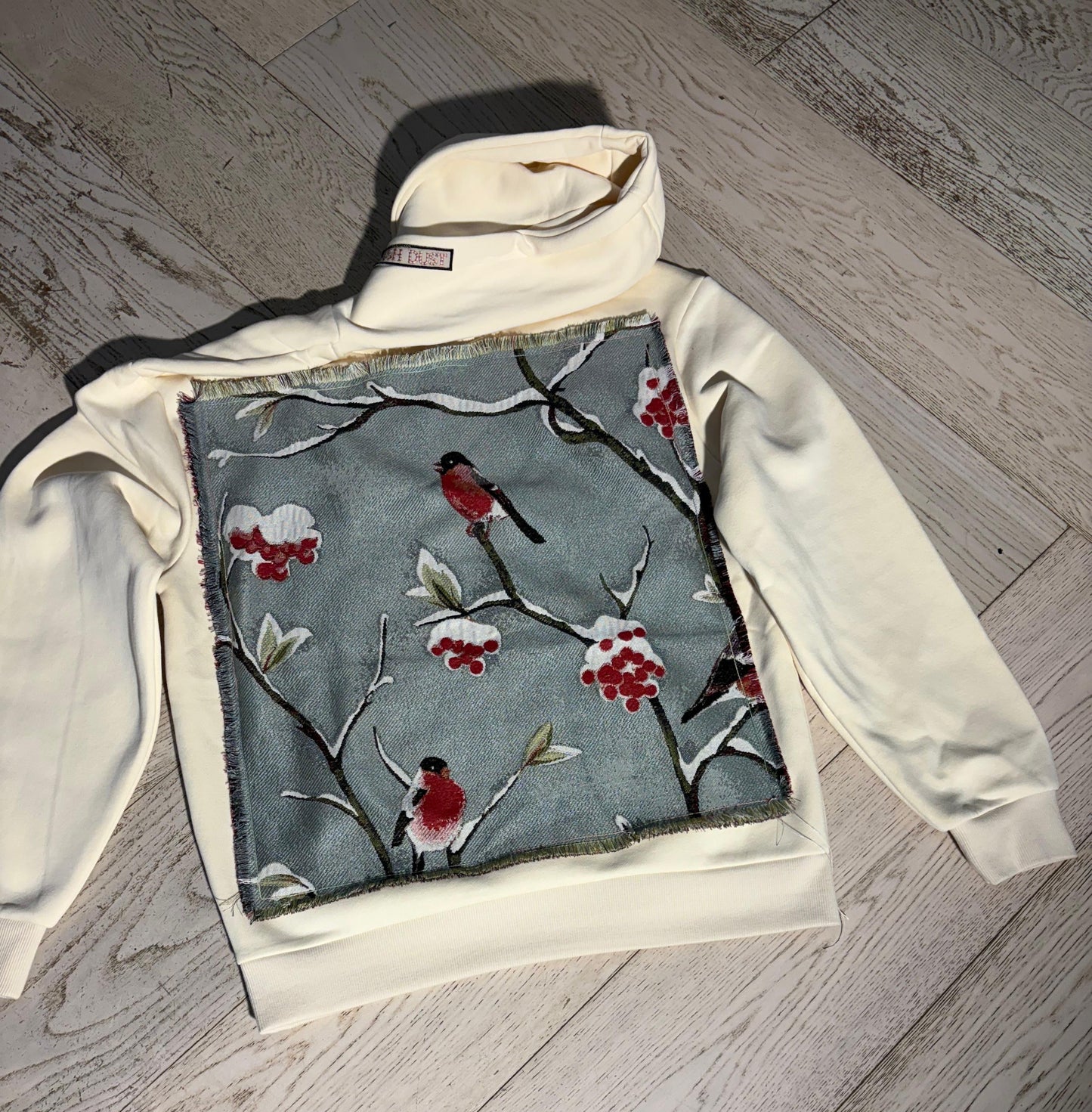 Felpa Crop Cotone Felpato - Tessuto Ricamato Posteriore